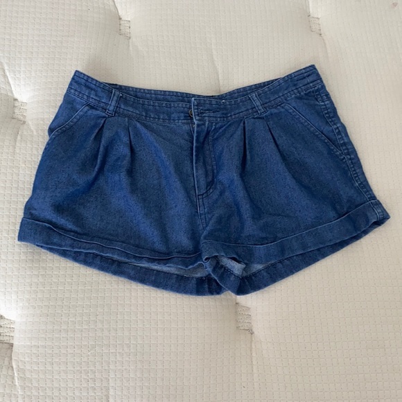 Women FOREVER 21 Denim Shorts Size 26 - Picture 1 of 3